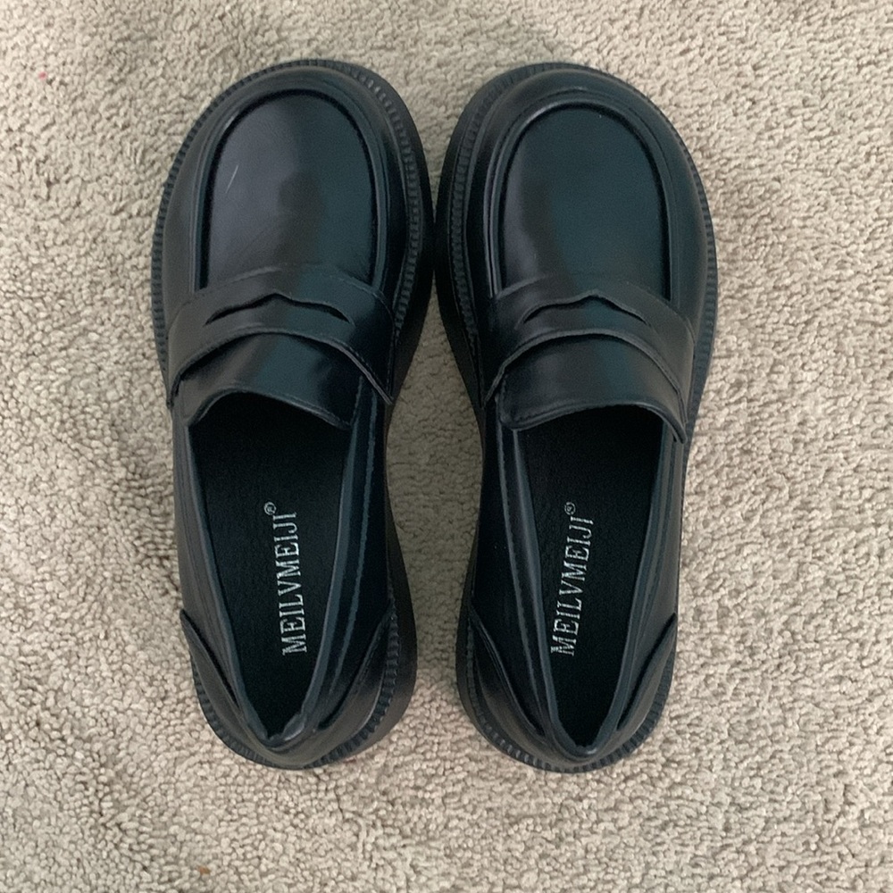 Black Platforms - image 4